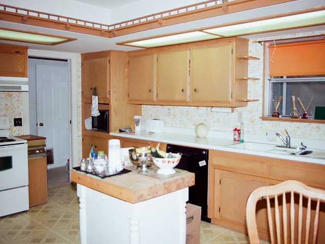 205 South Wisconsin Street Fallbrook, CA 92028 - Photo 3 of 10 Gallery Image 3