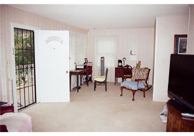 205 South Wisconsin Street Fallbrook, CA 92028 - Photo 7 of 10 Gallery Image 7