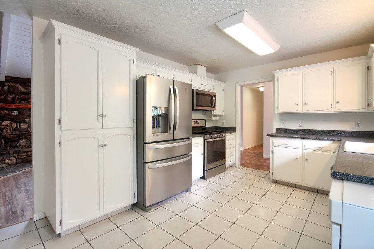 39769 Pine Ridge Road Oakhurst, CA 93644 - Photo 18 of 38 Gallery Image 18
