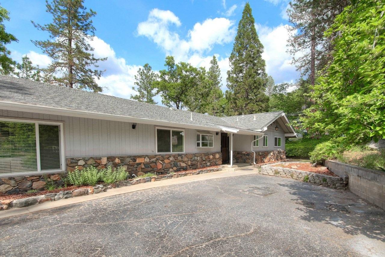39769 Pine Ridge Road Oakhurst, CA 93644 - Photo 35 of 38 Gallery Image 35
