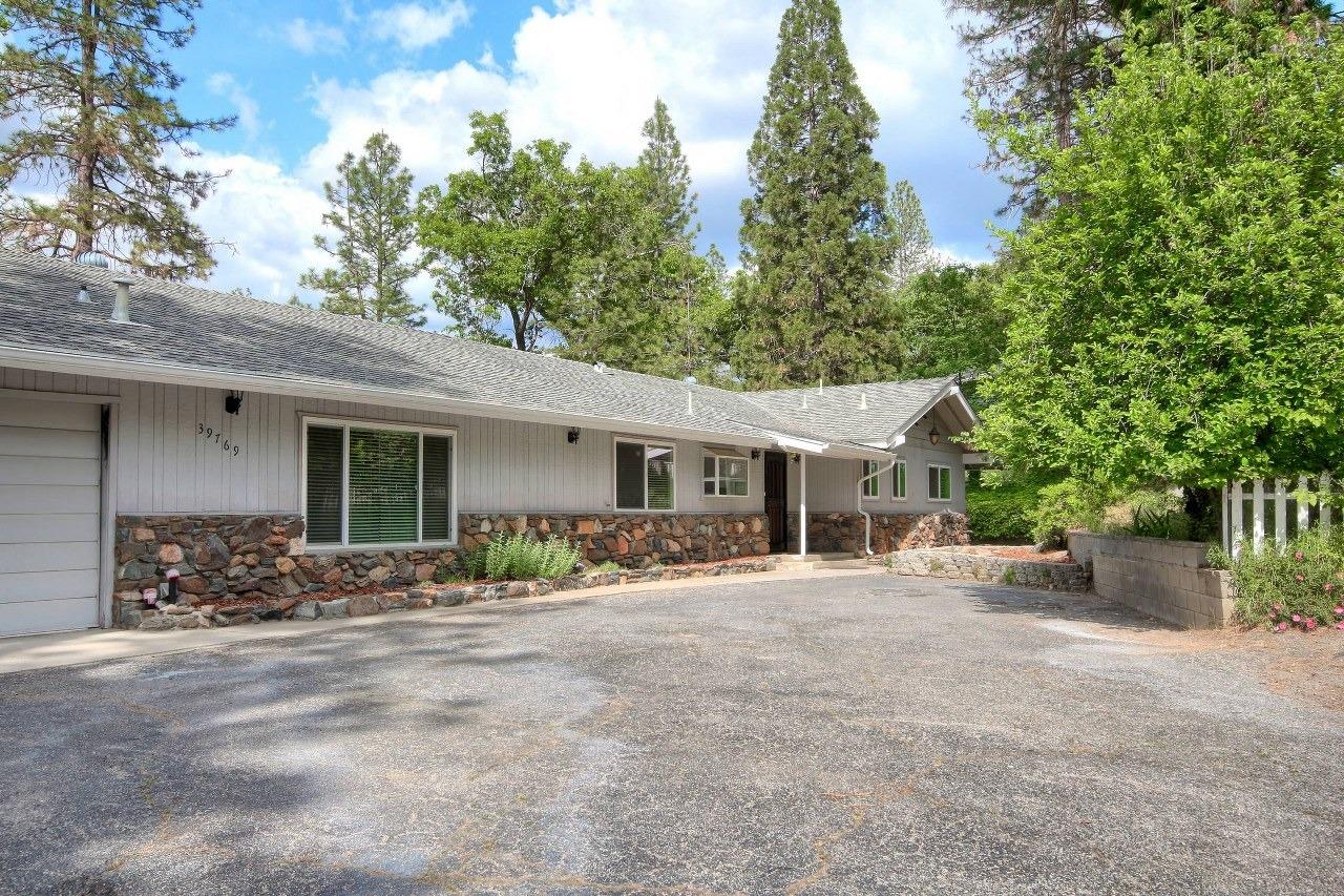 39769 Pine Ridge Road Oakhurst, CA 93644 - Photo 36 of 38 Gallery Image 36