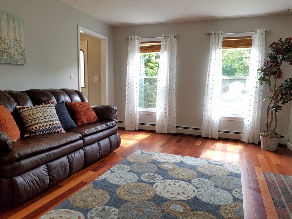 11 Hunters Lane Ashland, MA 01721 - Photo 3 of 25 Gallery Image 3