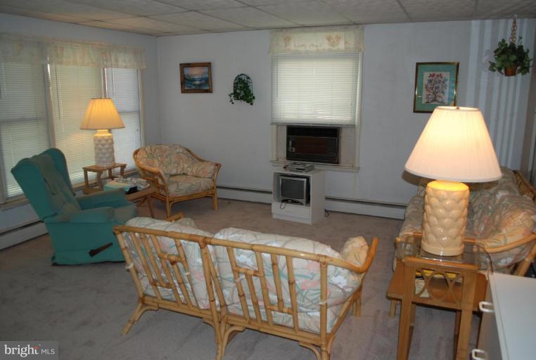 4628 Todd Point Lane Sparrows Point, MD 21219 - Photo 7 of 9 Living Room