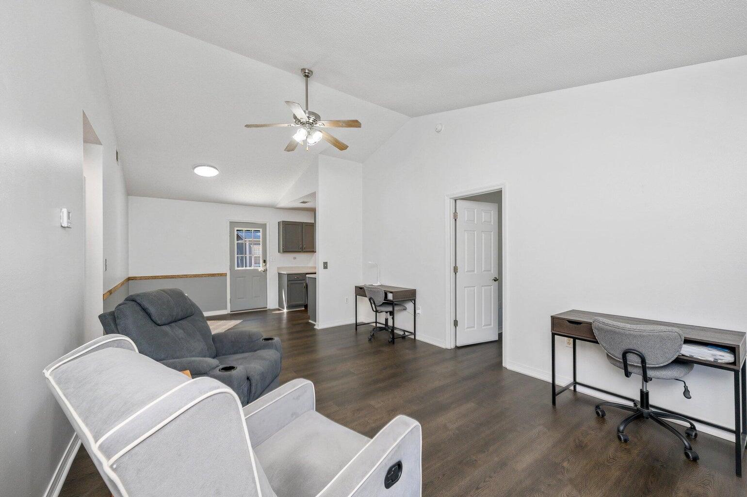 386 Brackin Street Crestview, FL 32539 - Photo 4 of 19 20230322215733731308000000-o