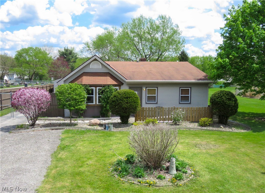623 North Raccoon Road Youngstown, OH 44515 - Photo 1 of 35 Gallery Image 1