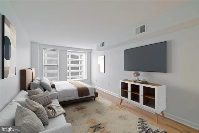 $2,100 | 601 Pennsylvania Avenue Northwest, Unit 901, Washington, DC 20004