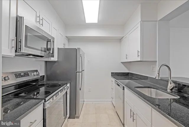 $2,100 | 601 Pennsylvania Avenue Northwest, Unit 901, Washington, DC 20004