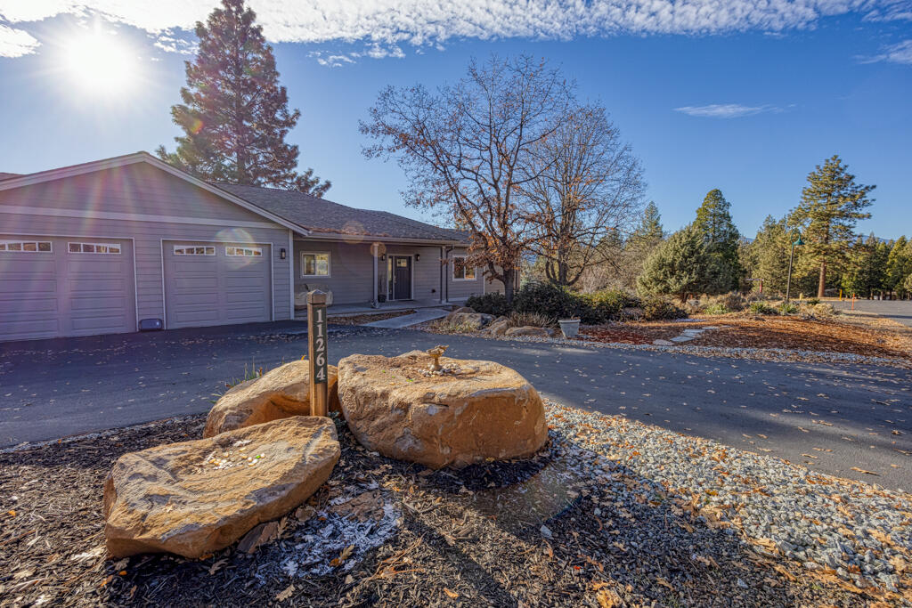 11264 Kestrel Road Klamath Falls, OR 97601 - Photo 1 of 34 Kestrel-07