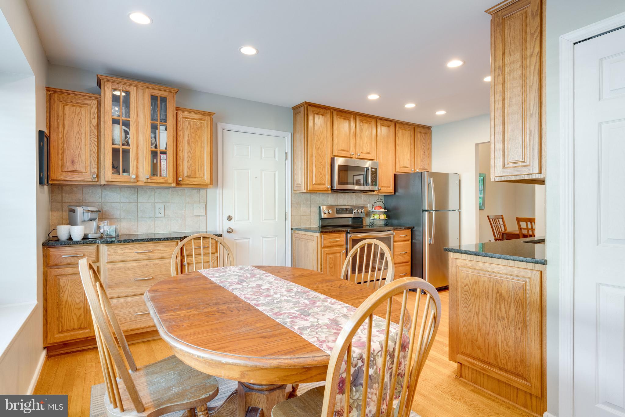 8315 Cushing Court Springfield, VA 22153 - Photo 11 of 59 kitchen w/ coffee bar