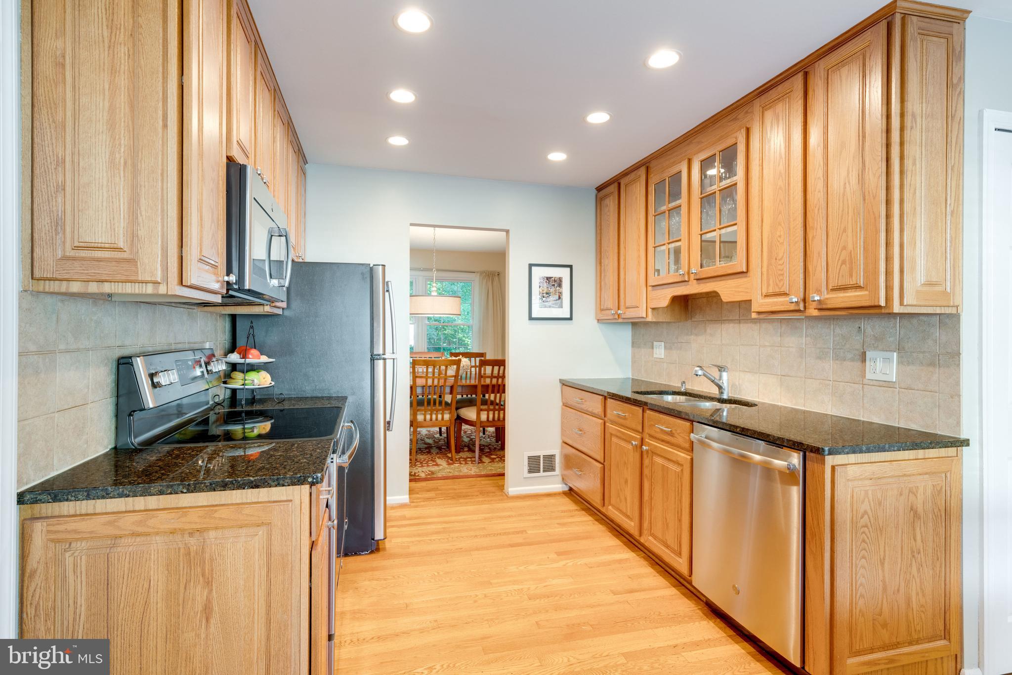 8315 Cushing Court Springfield, VA 22153 - Photo 14 of 59 kitchen