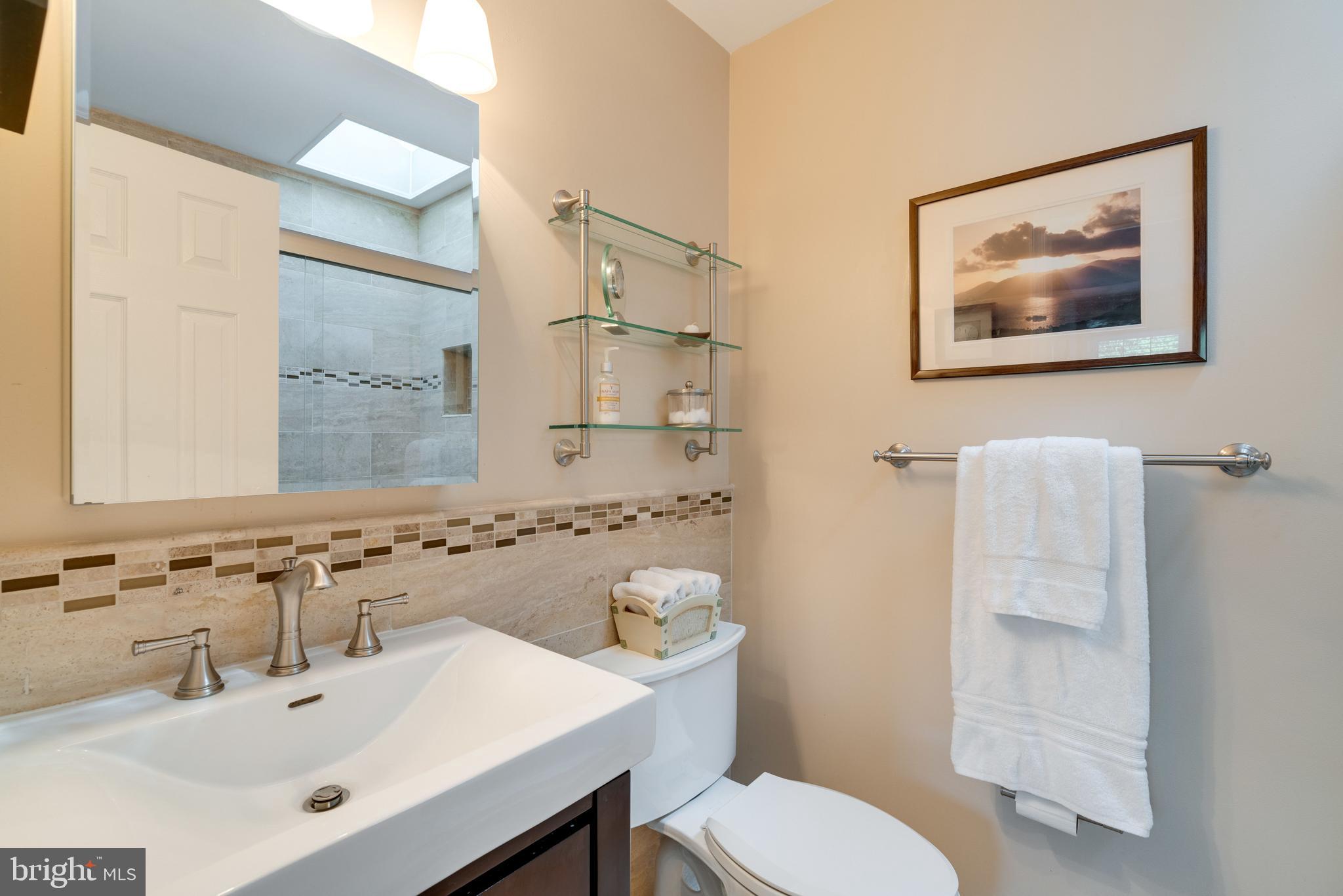 8315 Cushing Court Springfield, VA 22153 - Photo 29 of 59 master bathroom