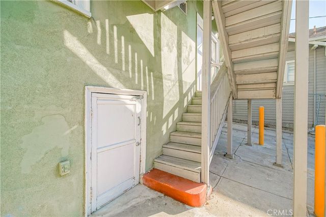 $3,495 | 721 North Hoover Street, Los Angeles, CA 90029
