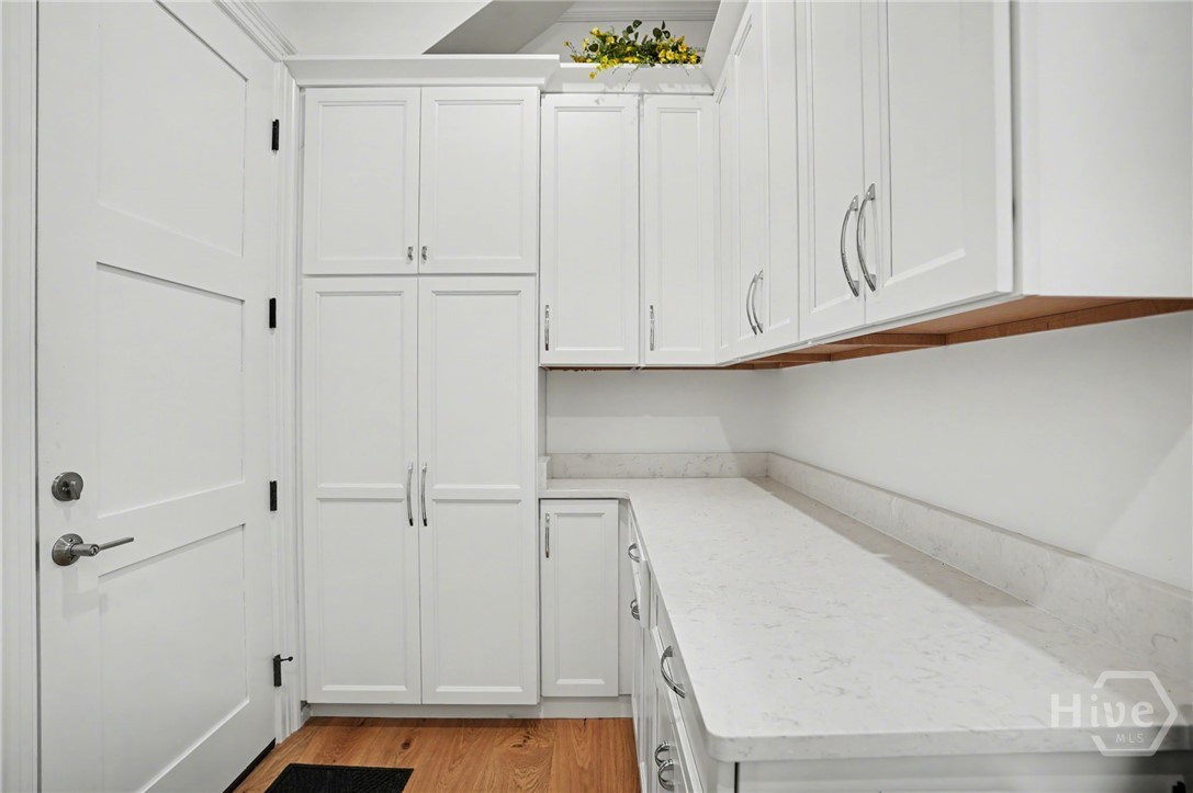 2 Top Gallant Circle Savannah, GA 31411 - Photo 15 of 40 Laundry Room/Utility Room