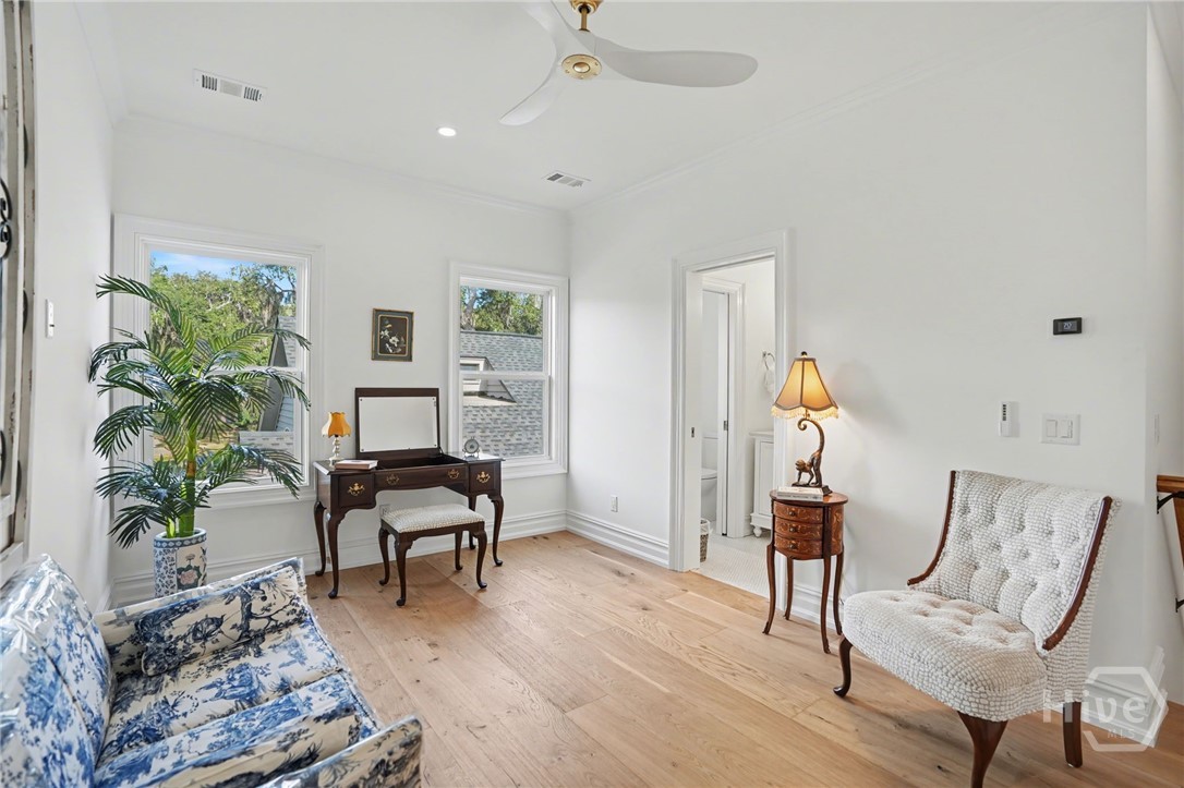 2 Top Gallant Circle Savannah, GA 31411 - Photo 24 of 40 Upstairs Guest Suite Den/Multi-functional space with a full bathroom
