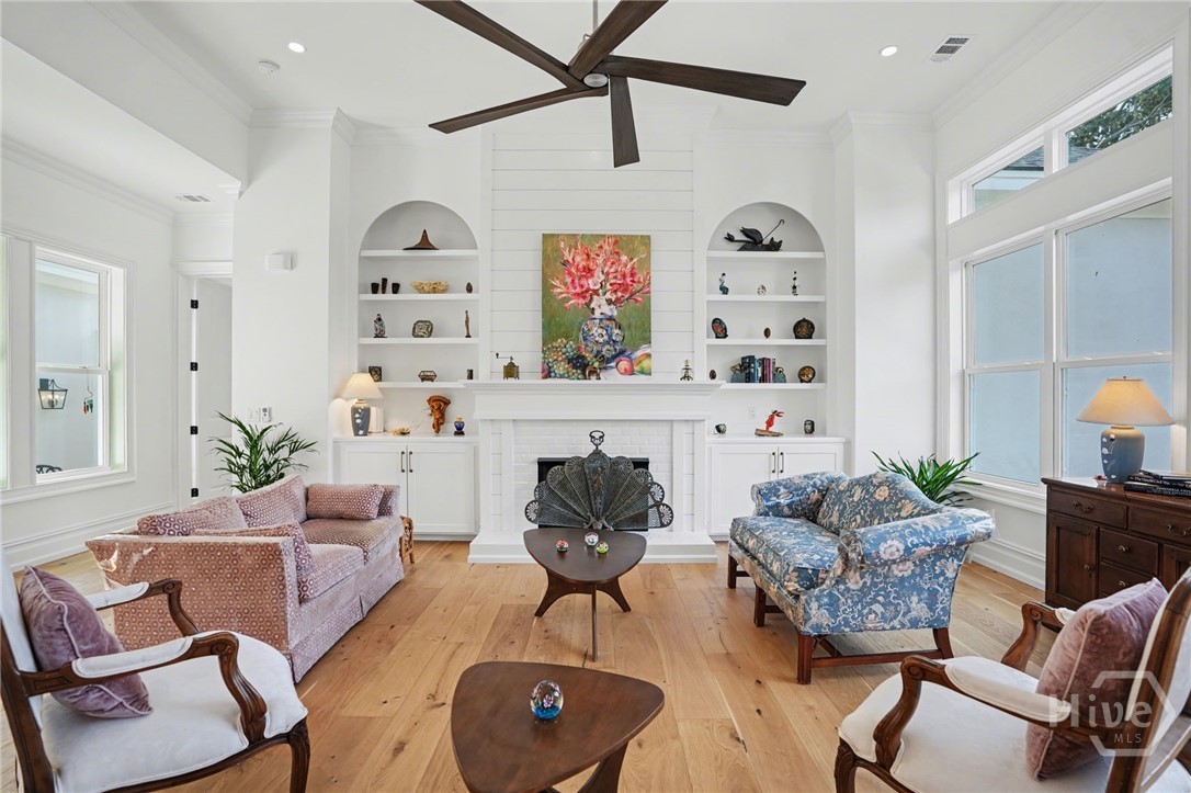 2 Top Gallant Circle Savannah, GA 31411 - Photo 8 of 40 Family Room