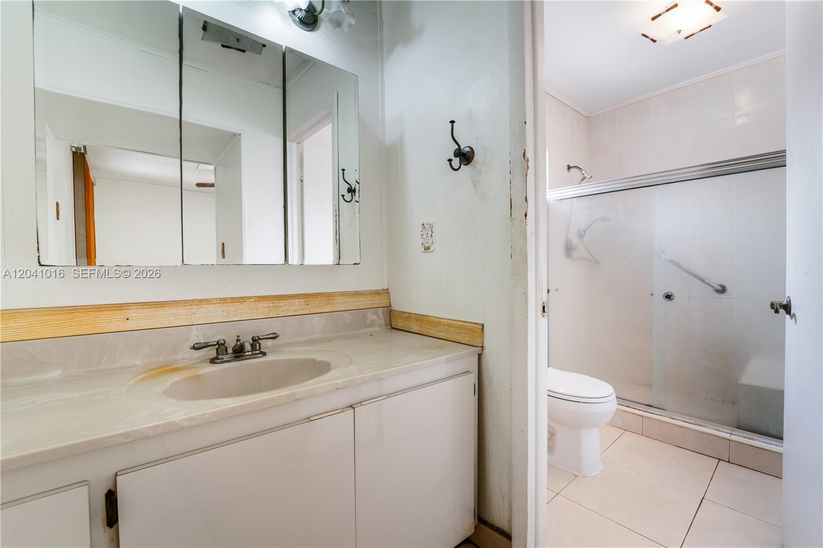 11941 Southwest 4th Street Miami, FL 33184 - Photo 18 of 40