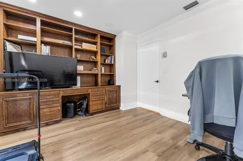 $957,000 | 680 Southwest 75th Avenue, Plantation, FL 33317