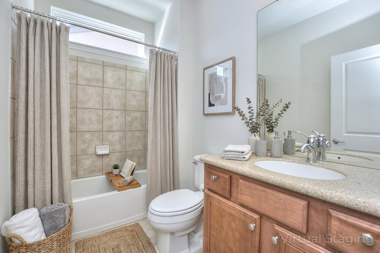 327 Fieldstone Drive Georgetown, TX 78633 - Photo 15 of 22 Secondary full bath