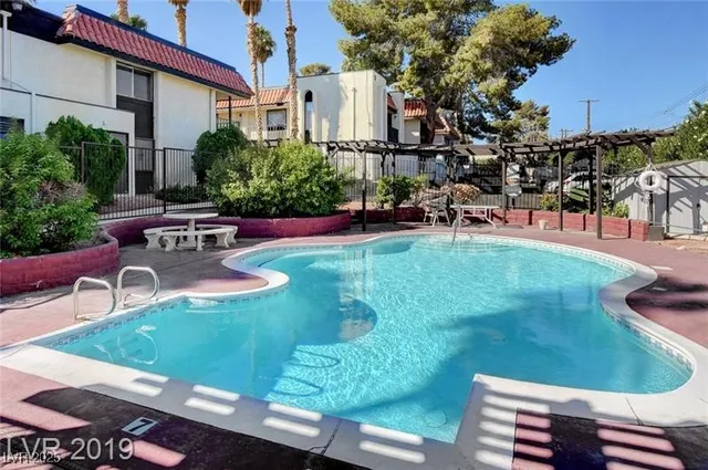 $1,000 | 1440 East Vegas Valley Drive, Unit 7, Las Vegas, NV 89169