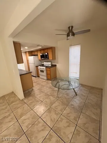 $1,000 | 1440 East Vegas Valley Drive, Unit 7, Las Vegas, NV 89169