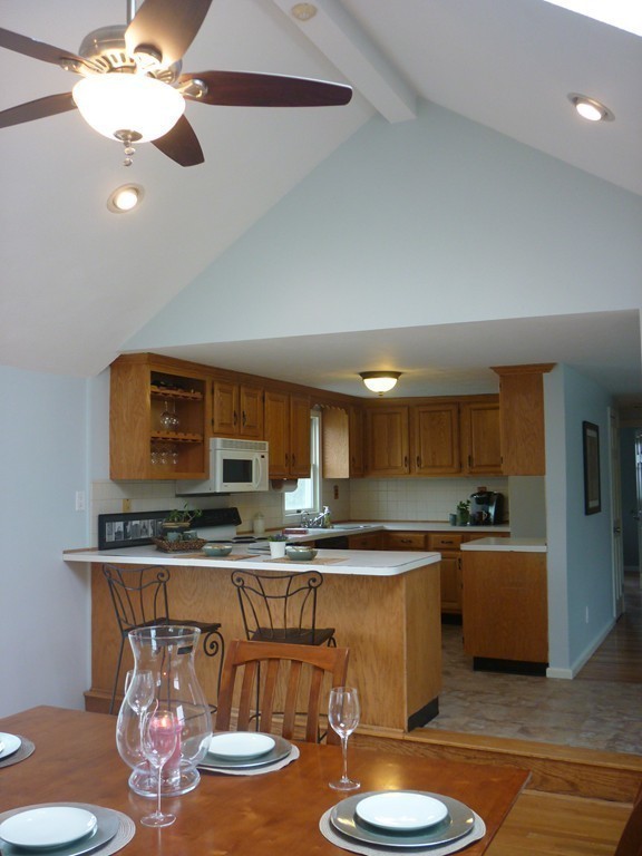 6 Willis Road Peabody, MA 01960 - Photo 14 of 30 Gallery Image 14