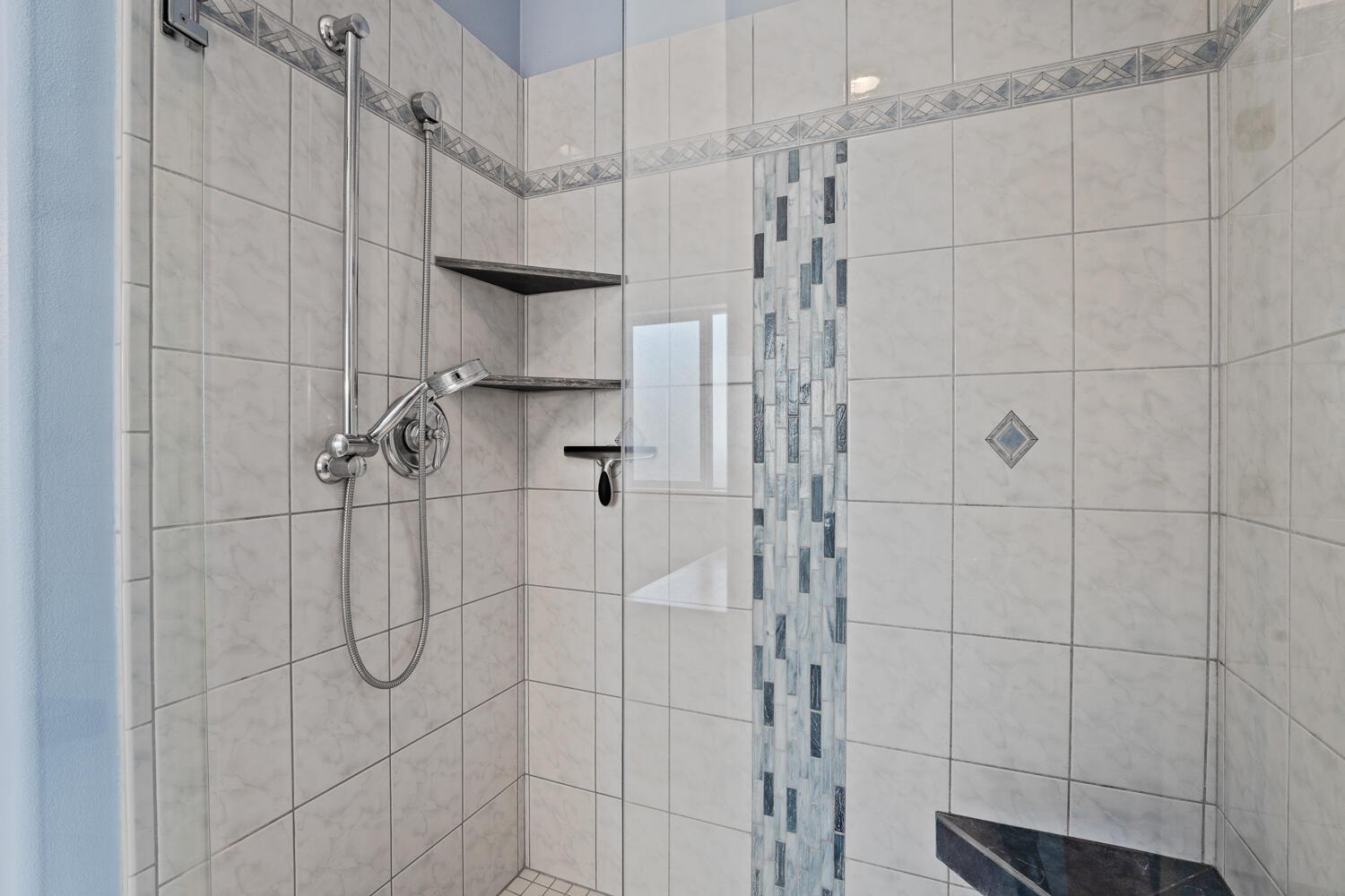 392 Southeast Soft Tail Loop Bend, OR 97702 - Photo 31 of 52 Tiled shower
