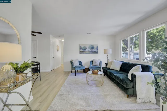 $338,000 | 1356 Del Rio Circle, Unit D, Concord, CA 94518