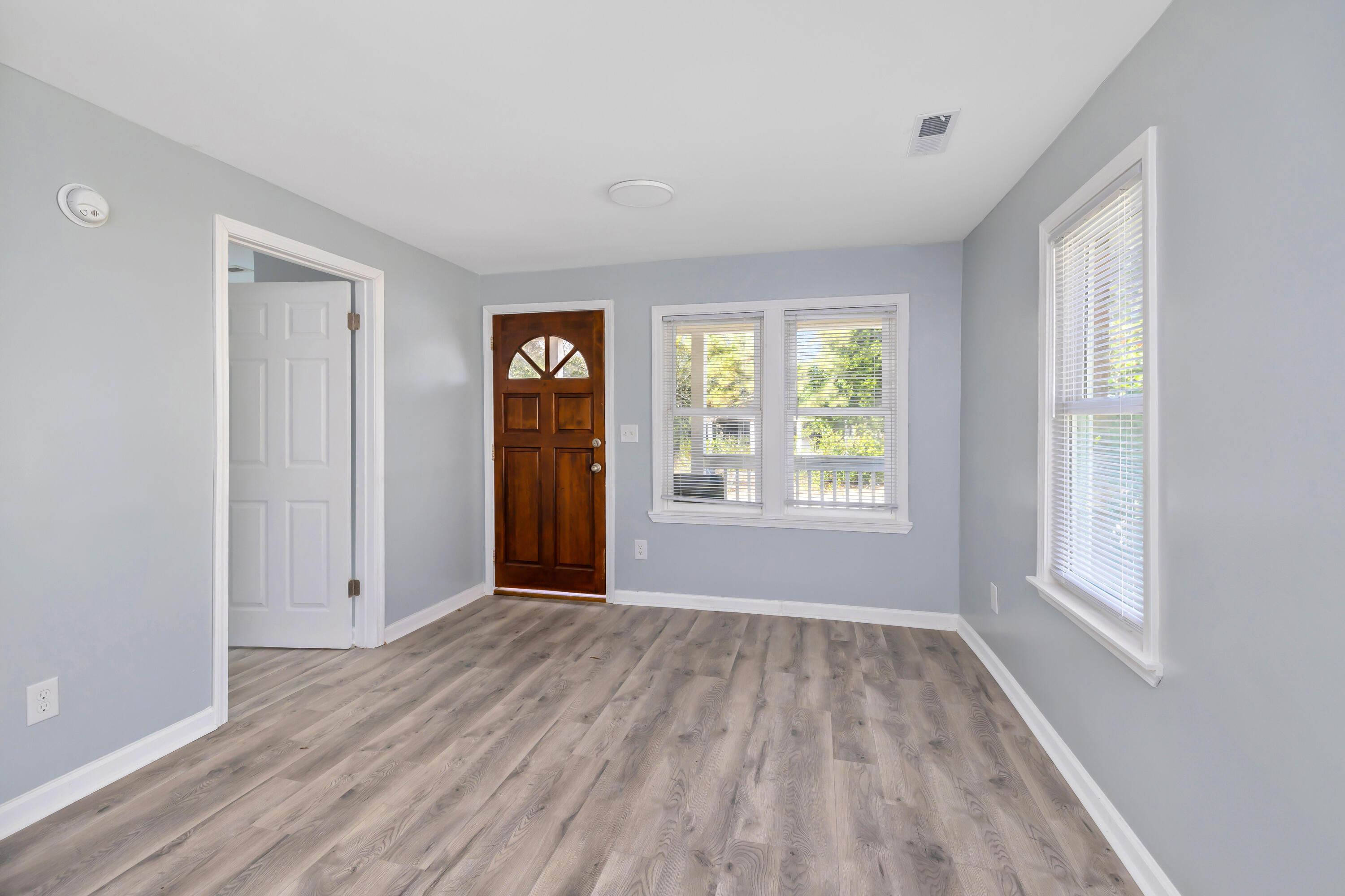 124 Carver Street Sumter, SC 29150 - Photo 3 of 14