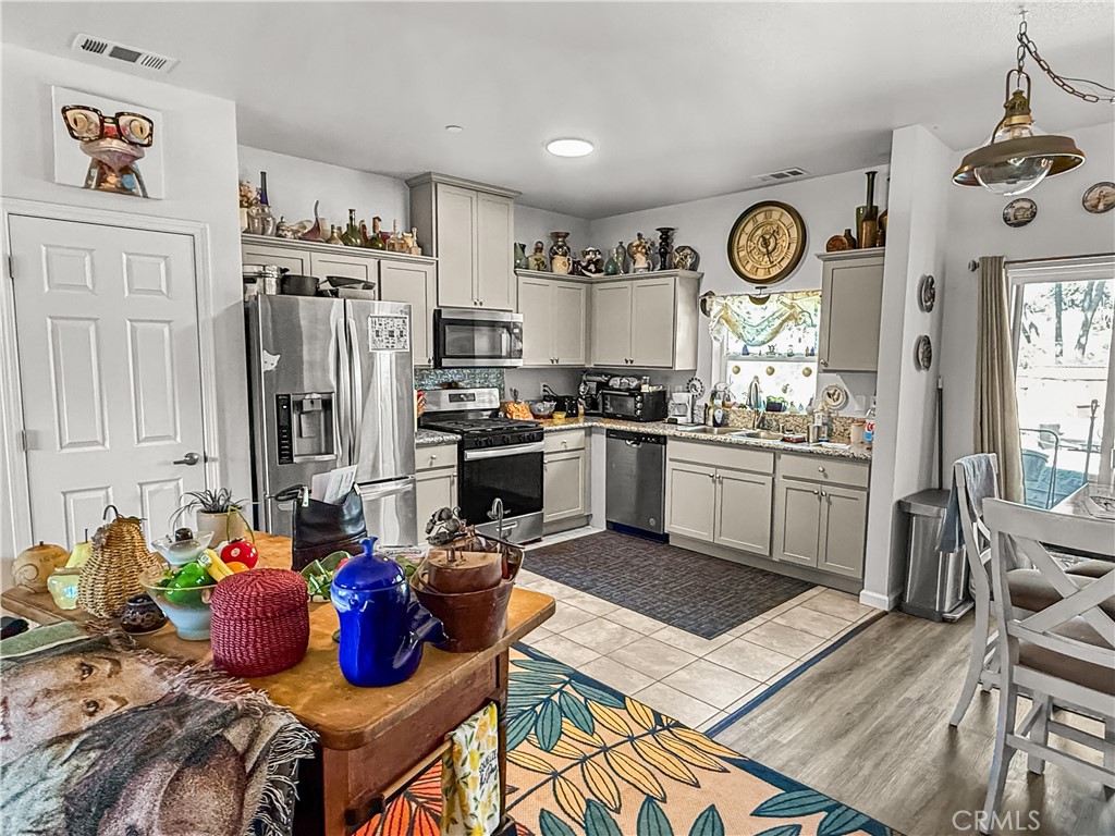 1561 Henson Road Paradise, CA 95969 - Photo 13 of 42