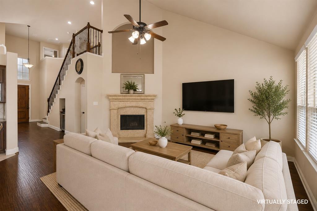 1014 Dunhill Lane Forney, TX 75126 - Photo 8 of 38 Living area with gas fireplace and vaulted cieling.