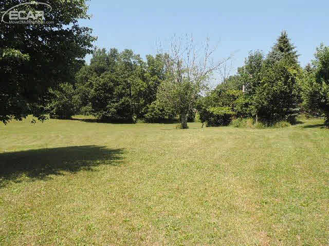 12124 South Cork Road Morrice, MI 48857 - Photo 4 of 11 21344288-3.JPG