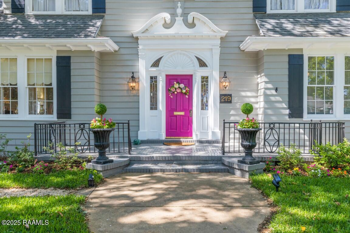 219 Brashear Street Lafayette, LA 70506 - Photo 2 of 40 219 Brashear-3