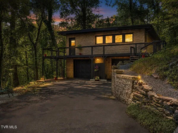 $459,900 | 2 Wanee Court, Johnson City, TN 37601