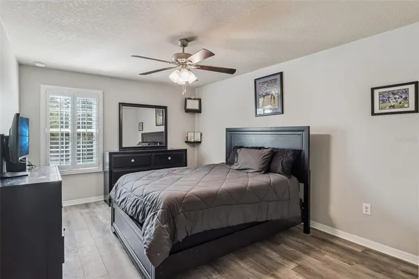 $1,050,000 | 15940 Ternglade Drive, Lithia, FL 33547