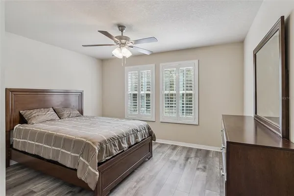 $1,050,000 | 15940 Ternglade Drive, Lithia, FL 33547