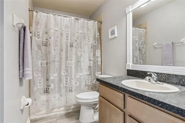 $1,050,000 | 15940 Ternglade Drive, Lithia, FL 33547