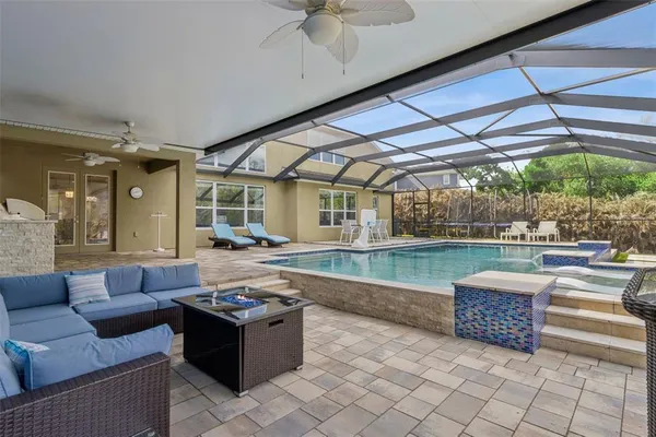 $1,050,000 | 15940 Ternglade Drive, Lithia, FL 33547