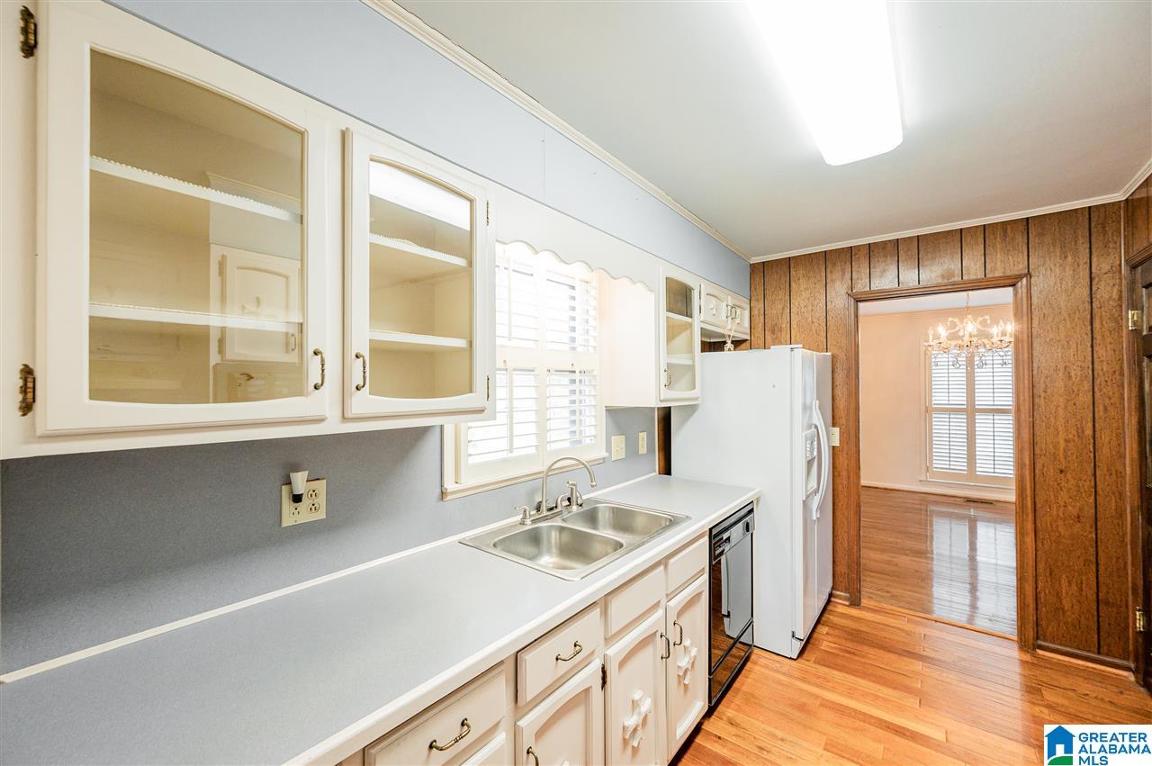 1736 Patton Chapel Road Birmingham, AL 35226 - Photo 10 of 39