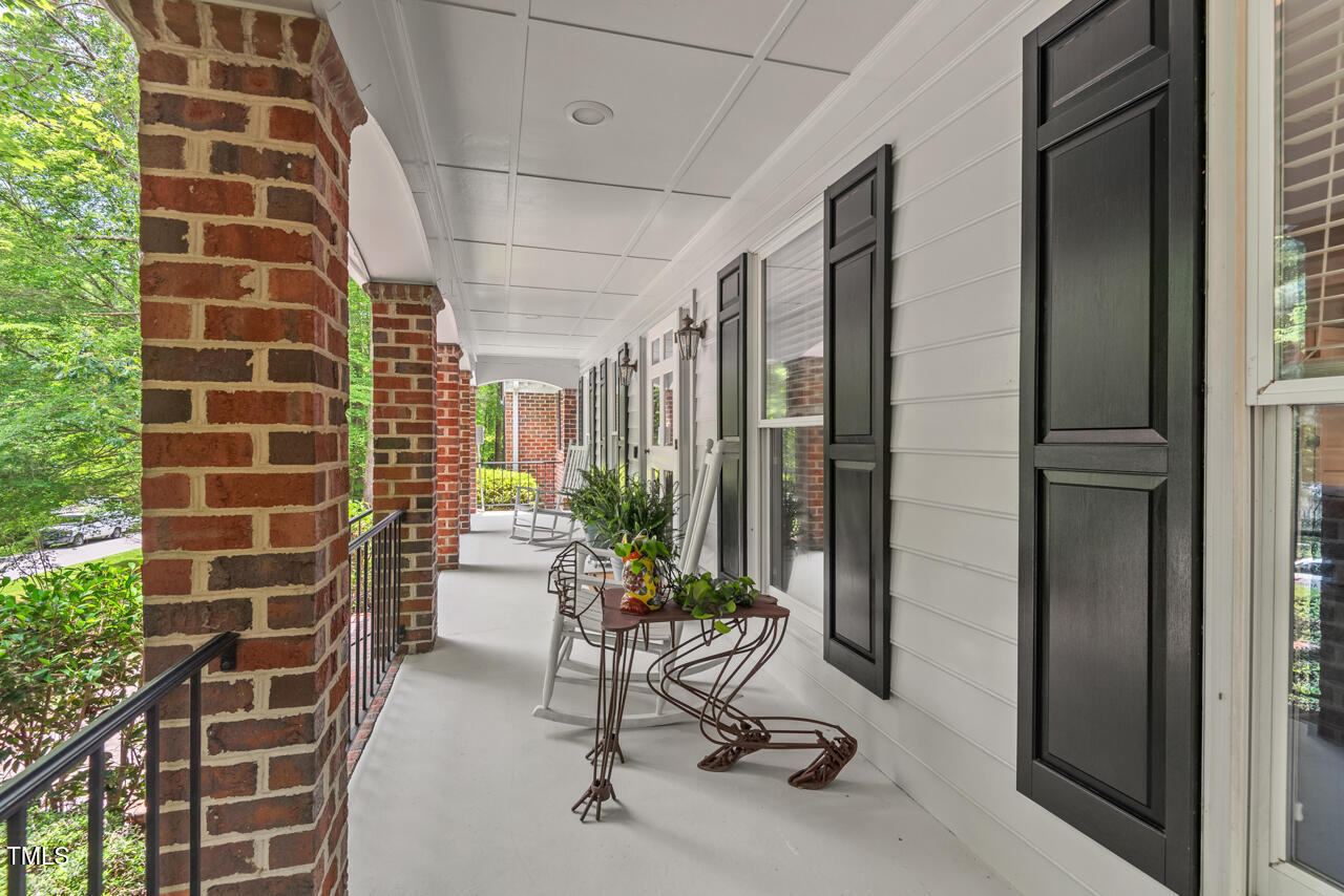 9900 2 Robins Court Raleigh, NC 27613 - Photo 8 of 83 08