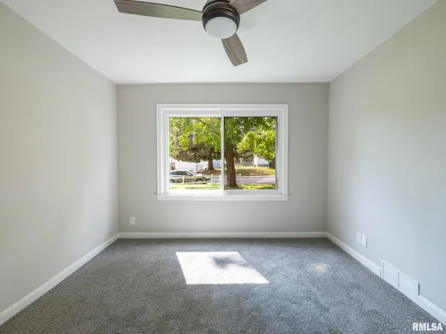 $155,000 | 3122 North North Street, Peoria, IL 61604