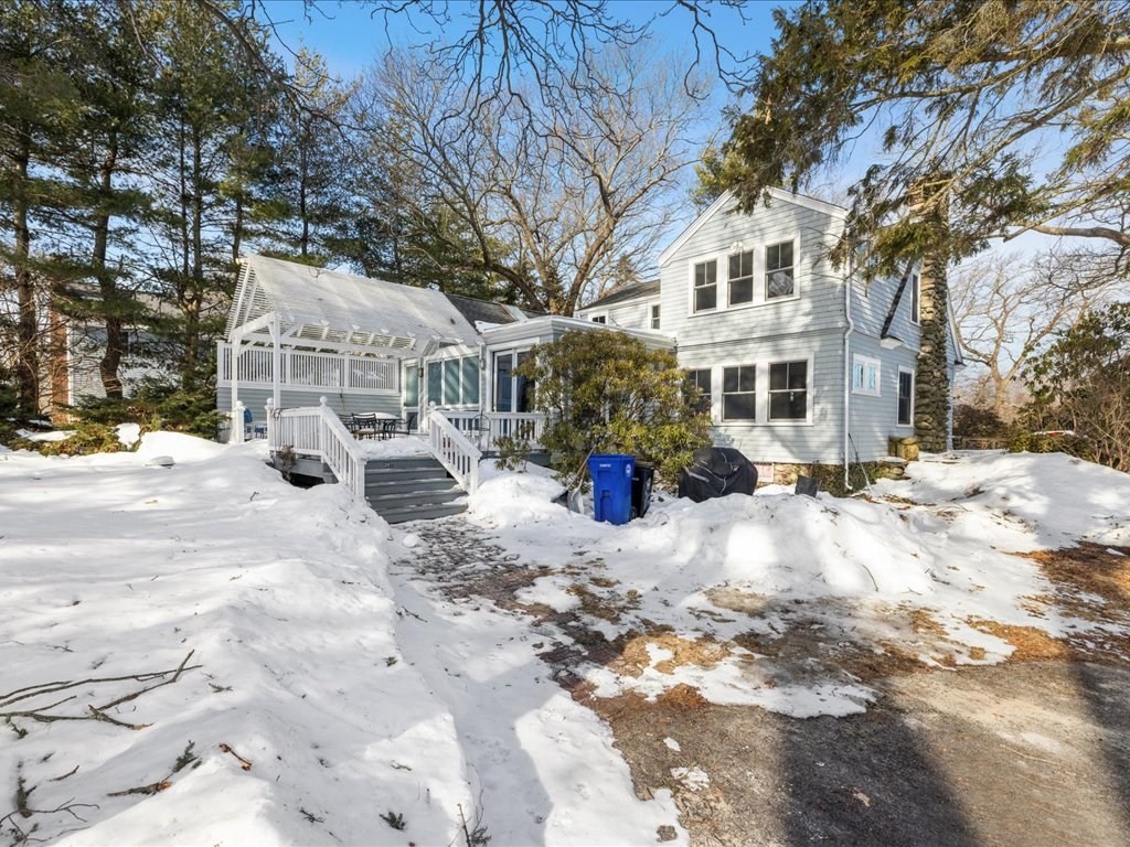 207 Pleasant Street Milton, MA 02186 - Photo 21 of 25