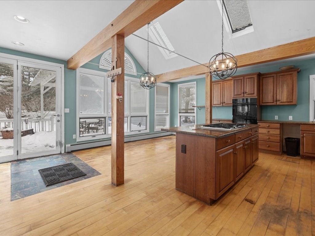 207 Pleasant Street Milton, MA 02186 - Photo 10 of 25