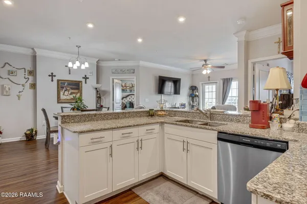 $299,000 | 1521 Camellia Boulevard, Unit 4401, Lafayette, LA 70508