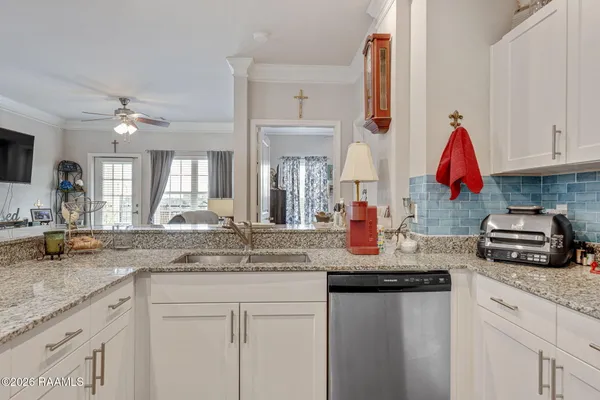 $299,000 | 1521 Camellia Boulevard, Unit 4401, Lafayette, LA 70508