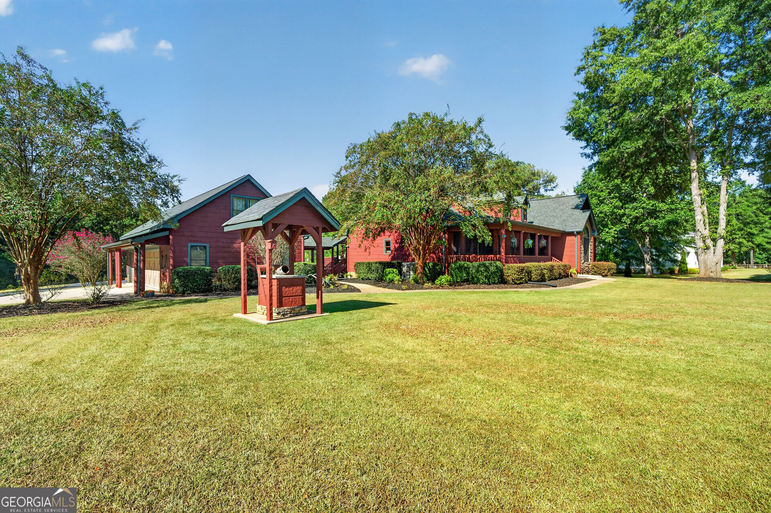 2030 Aqua Road Madison, GA 30650 - Photo 2 of 63 Gallery Image 2