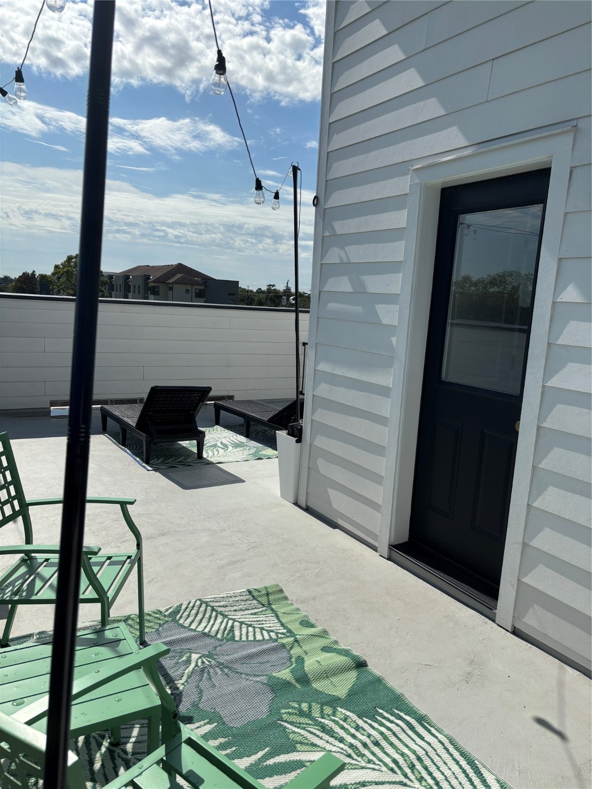 3824 Fulton Street, Unit 102 Houston, TX 77009 - Photo 13 of 16 a view of balcony with furniture