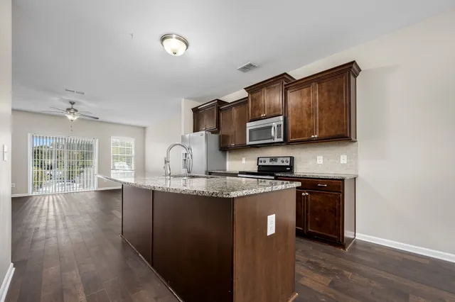 $1,829 | 2118 Middle Tennessee Boulevard, Murfreesboro, TN 37130