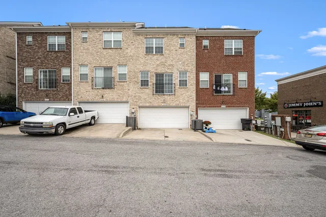 $1,829 | 2118 Middle Tennessee Boulevard, Murfreesboro, TN 37130