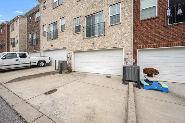 $1,829 | 2118 Middle Tennessee Boulevard, Murfreesboro, TN 37130