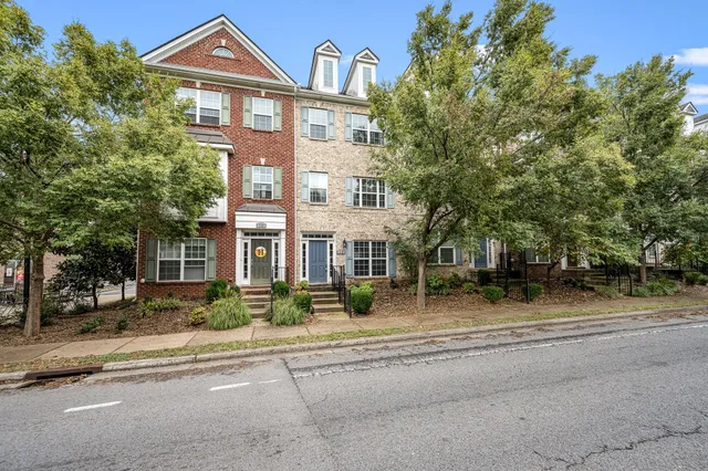 $1,829 | 2118 Middle Tennessee Boulevard, Murfreesboro, TN 37130